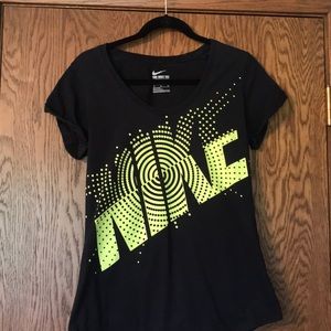 Nike Med T-shirt